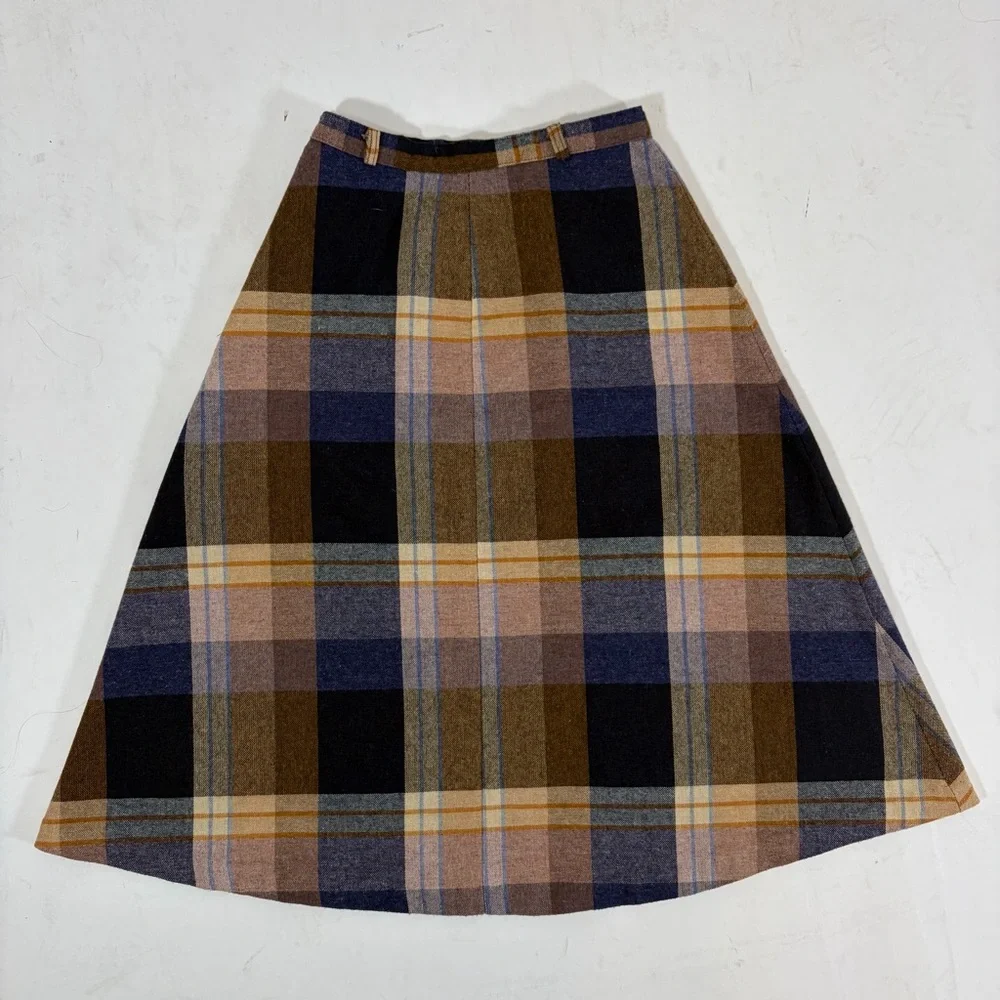 High-Waist Plaid Midi Skirt in Blue & Brown - Picture 3 of 3